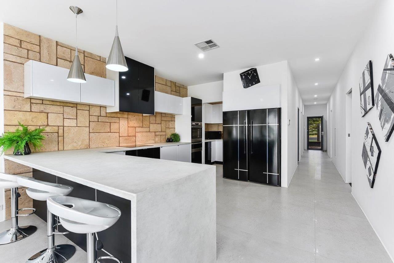 Kennedy Executive Townhouse Apartment Mount Gambier Bagian luar foto